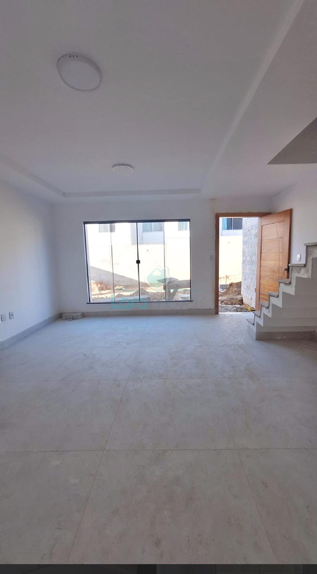 Casa à venda com 2 quartos, 1 suíte, 1 vaga e 76m² no Cancela Preta, Macaé (RJ) — foto 4 de 10