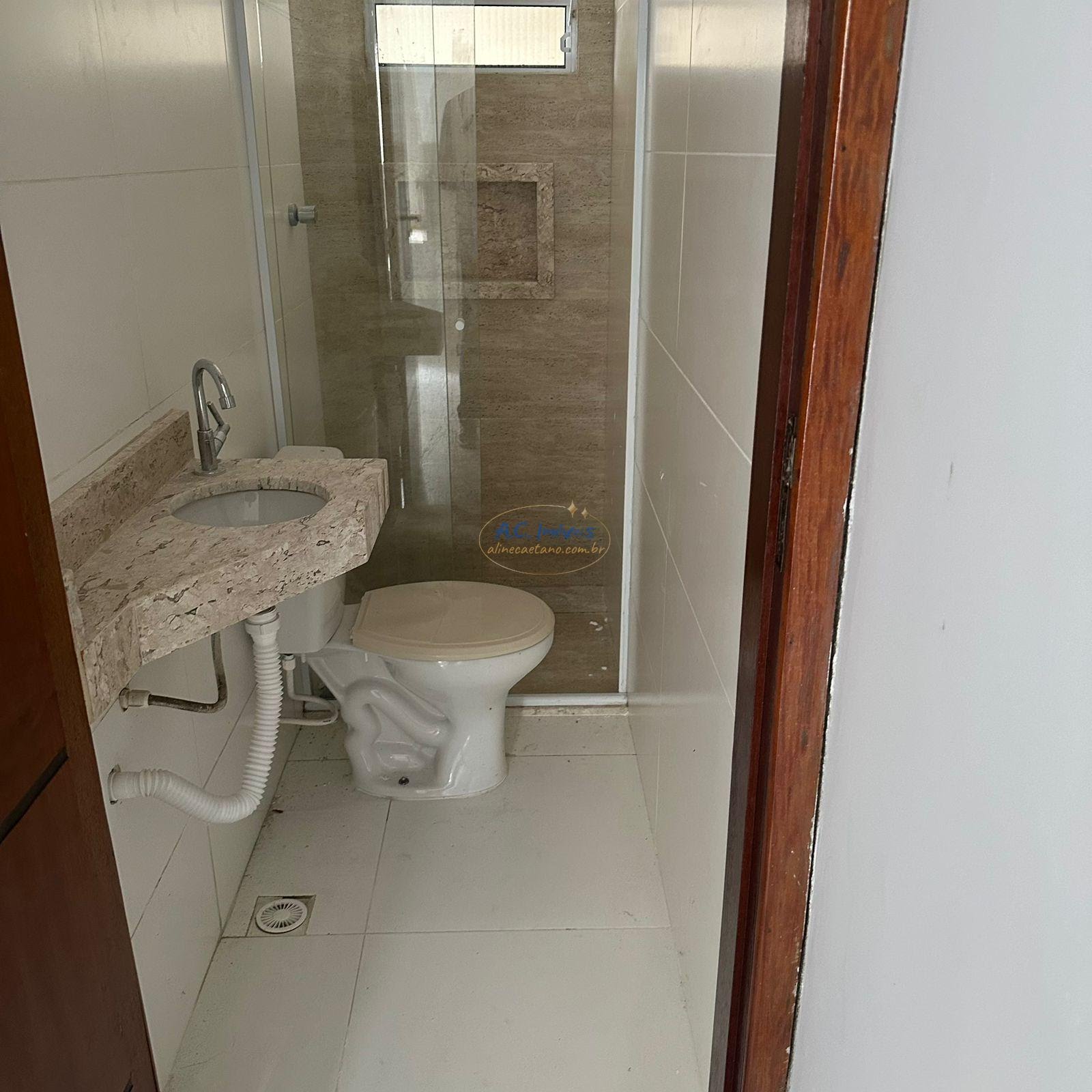 Casa à venda com 2 quartos, 2 banheiros, 1 vaga e 58m² no Jardim Melvi, Praia Grande (SP) — foto 8 de 9