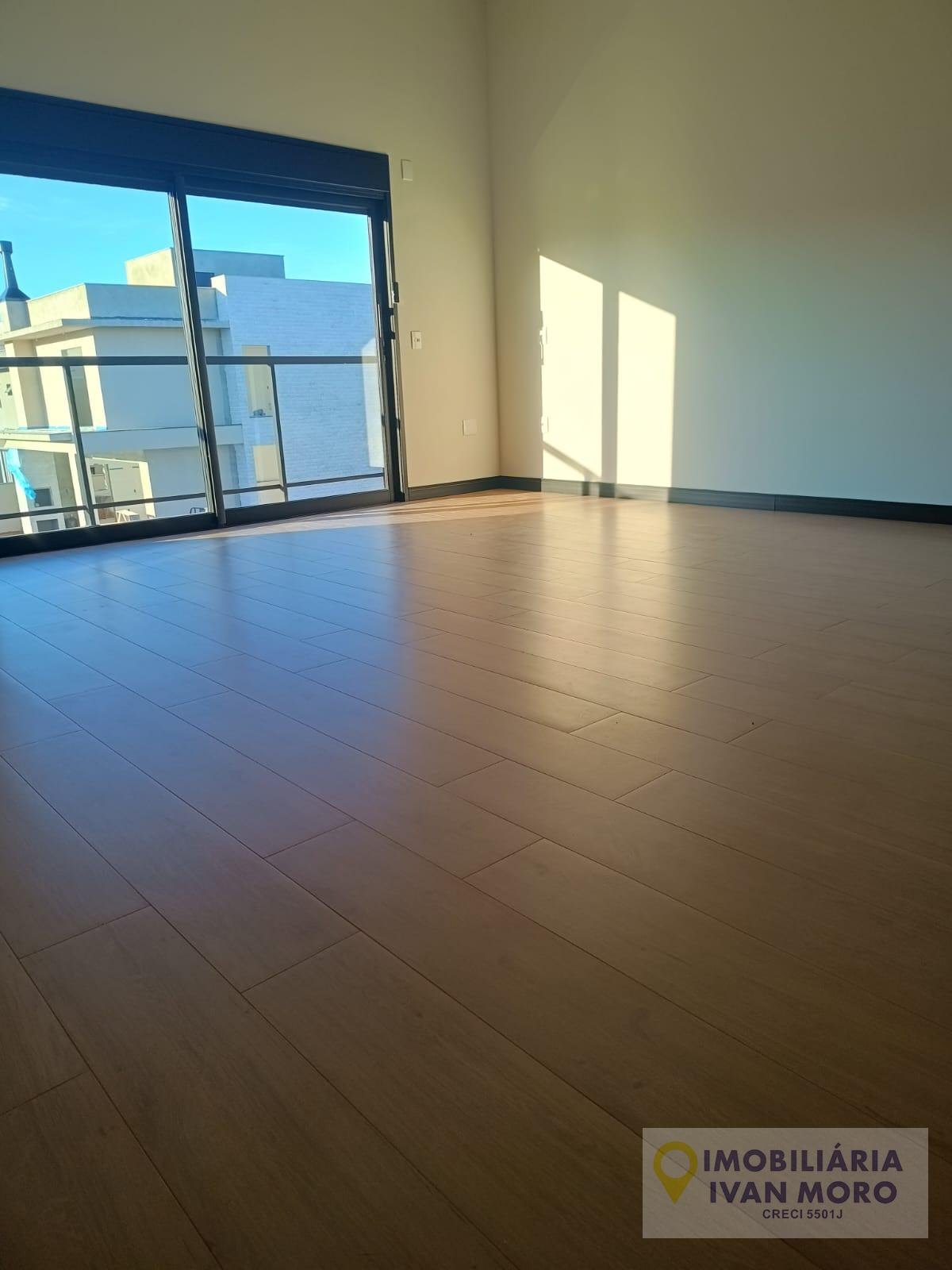 Casa à venda com 4 quartos, 3 suítes, 4 vagas e 250m² no São João do Rio Vermelho, Florianópolis (SC) — foto 13 de 30
