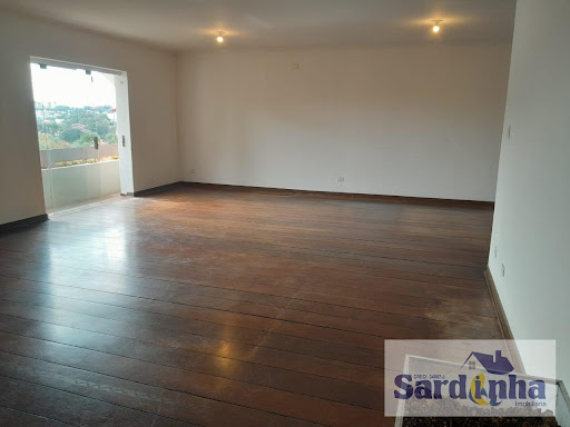Sobrado à Venda no Morumbi SP: 5 Dorms, 4 Suítes, 394m²