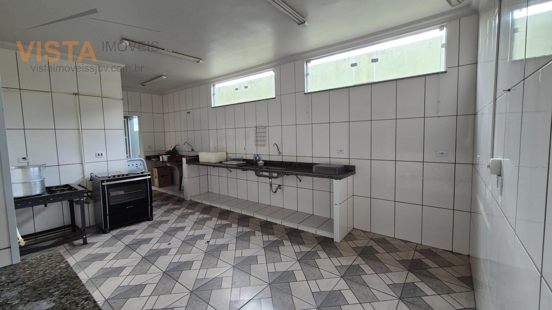 Comercial para alugar com 2 banheiros, 3 vagas e 250m² no Vila Santo Antonio, São João da Boa Vista (SP) — foto 13 de 16