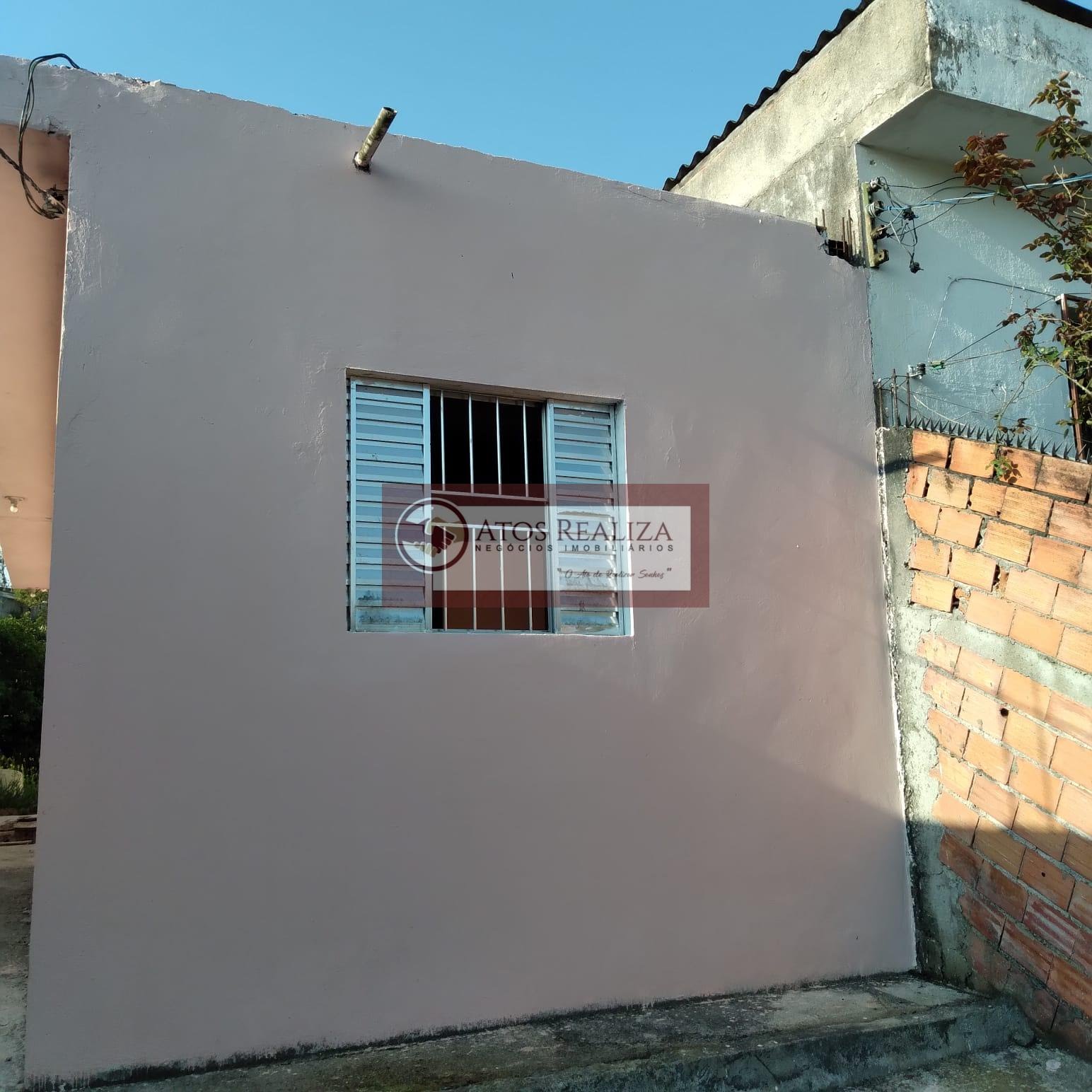 Casa à venda com 1 quarto, 1 banheiro, 2 vagas e 60m² no Jardim Novo Parelheiros, São Paulo — foto principal