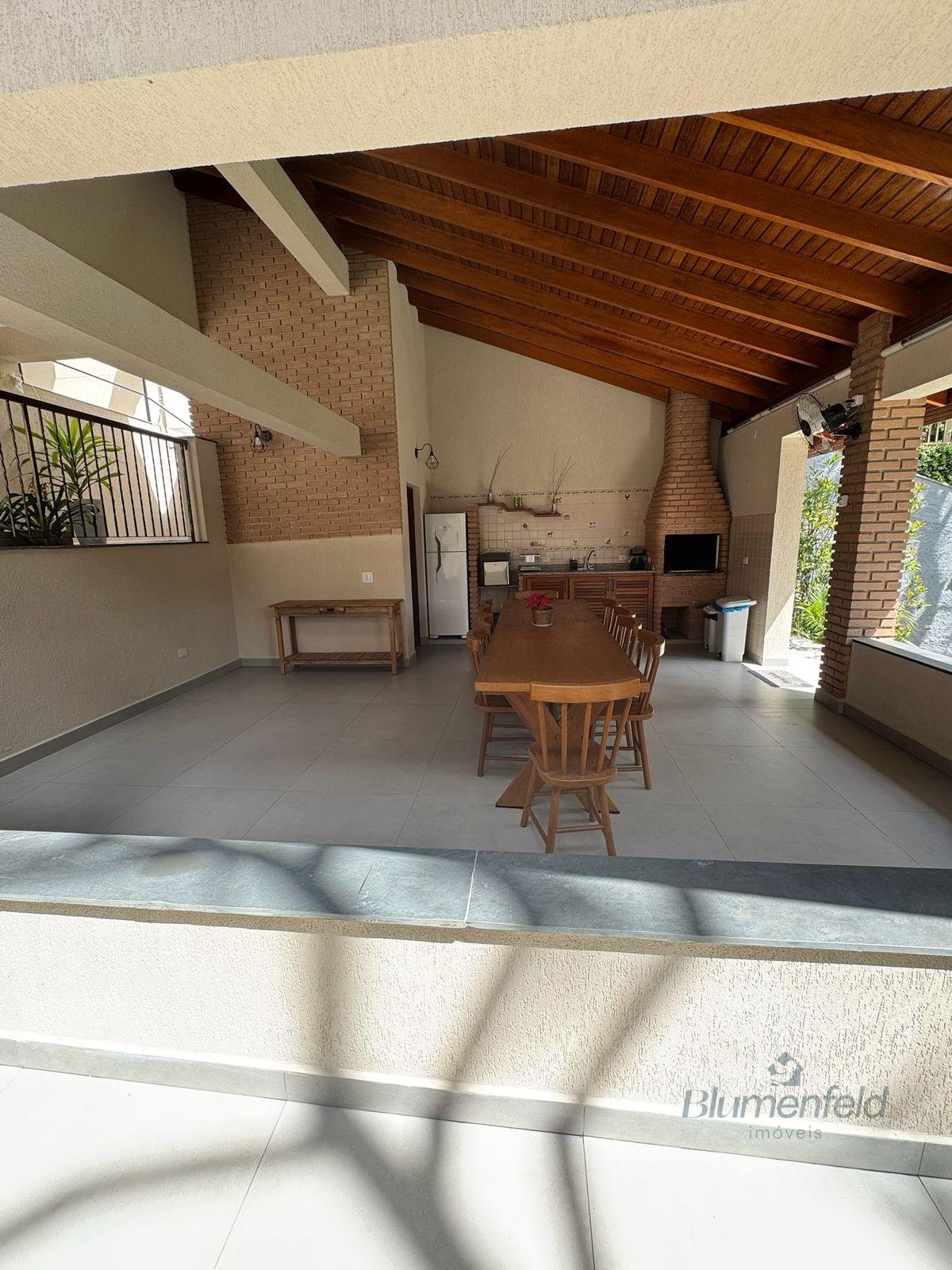 Casa à venda com 4 quartos, 1 suíte, 2 vagas e 400m² no Condomínio Arujazinho IV, Arujá (SP) — foto 26 de 30