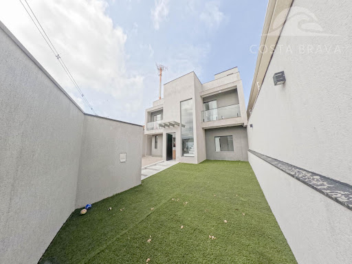 Casa Alto Padrão Bom Retiro: Conforto e Sofisticação 273m²