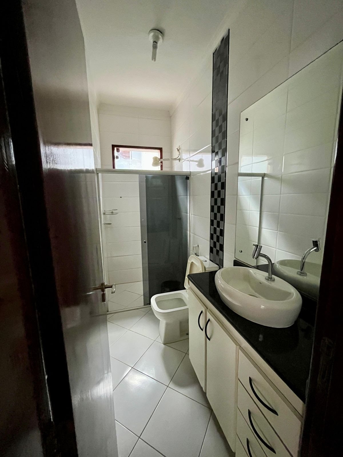 Casa à venda com 4 quartos, 2 suítes, 3 vagas e 300m² no Santa Mônica, Feira de Santana (BA) — foto 17 de 20