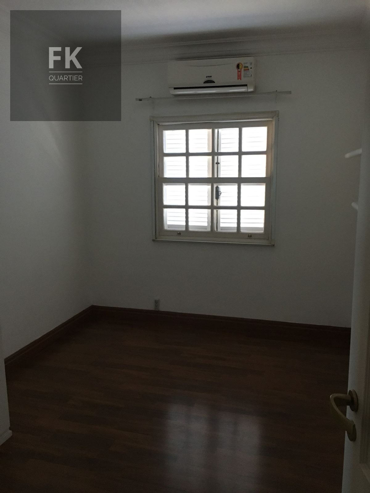 Casa à venda com 4 quartos, 4 suítes, 4 vagas e 400m² no Alphaville Residencial Dois, Barueri (SP) — foto 14 de 19