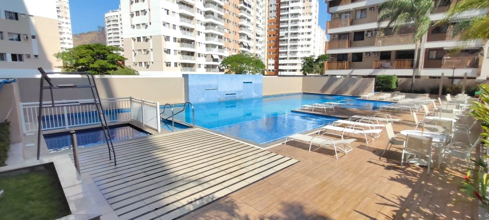 Cobertura à venda com 4 quartos, 1 suíte, 2 vagas e 197m² no Vila da Penha, Rio de Janeiro (RJ) — foto 27 de 30