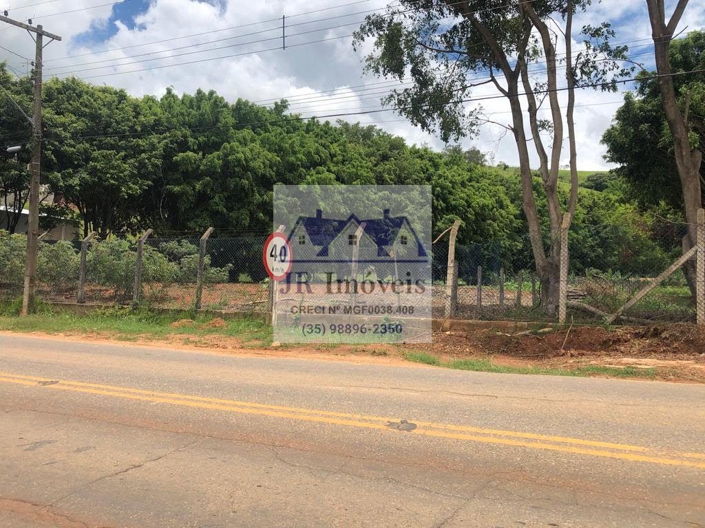 Terreno à venda com 329m² de terreno no Centro, Piranguinho (MG) — foto 2 de 11
