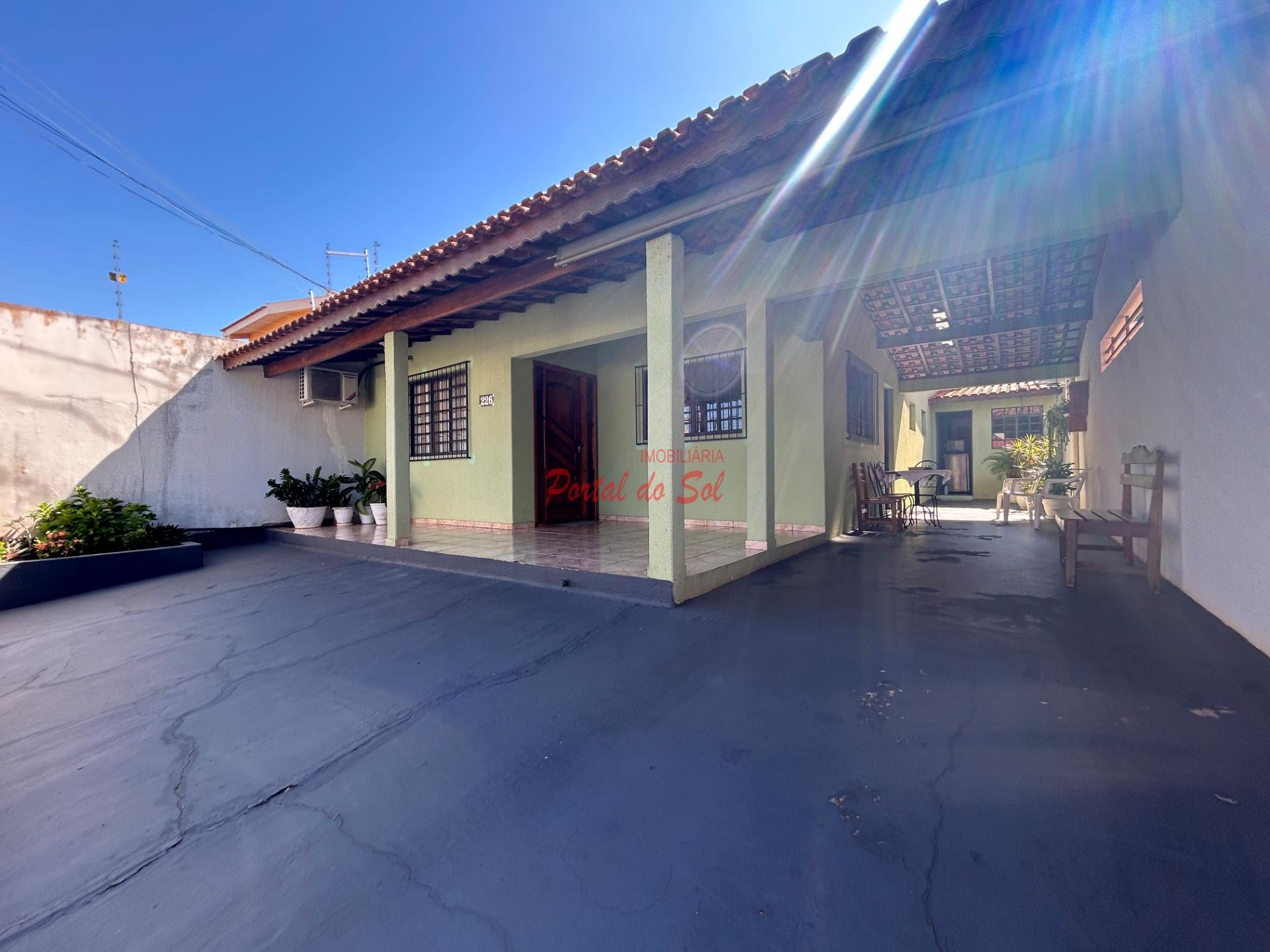 Casa à venda com 3 quartos, 1 suíte, 2 vagas e 164m² no Centro, Santo Antônio da Platina (PR) — foto 3 de 13