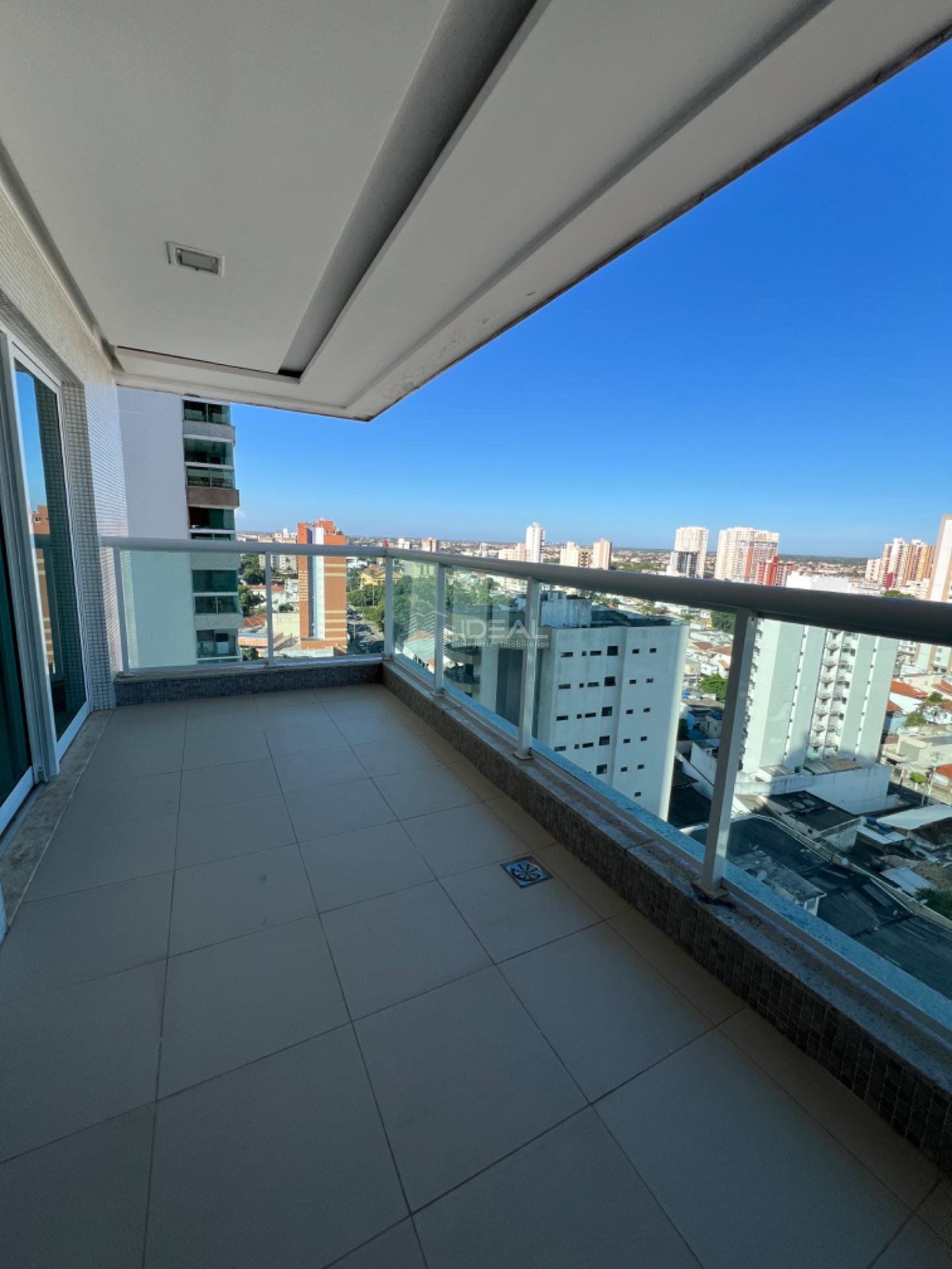 Apartamento à venda com 4 quartos, 3 suítes, 3 vagas e 160m² no Jardim Maria de Queiroz, Campos dos Goytacazes (RJ) — foto 17 de 30