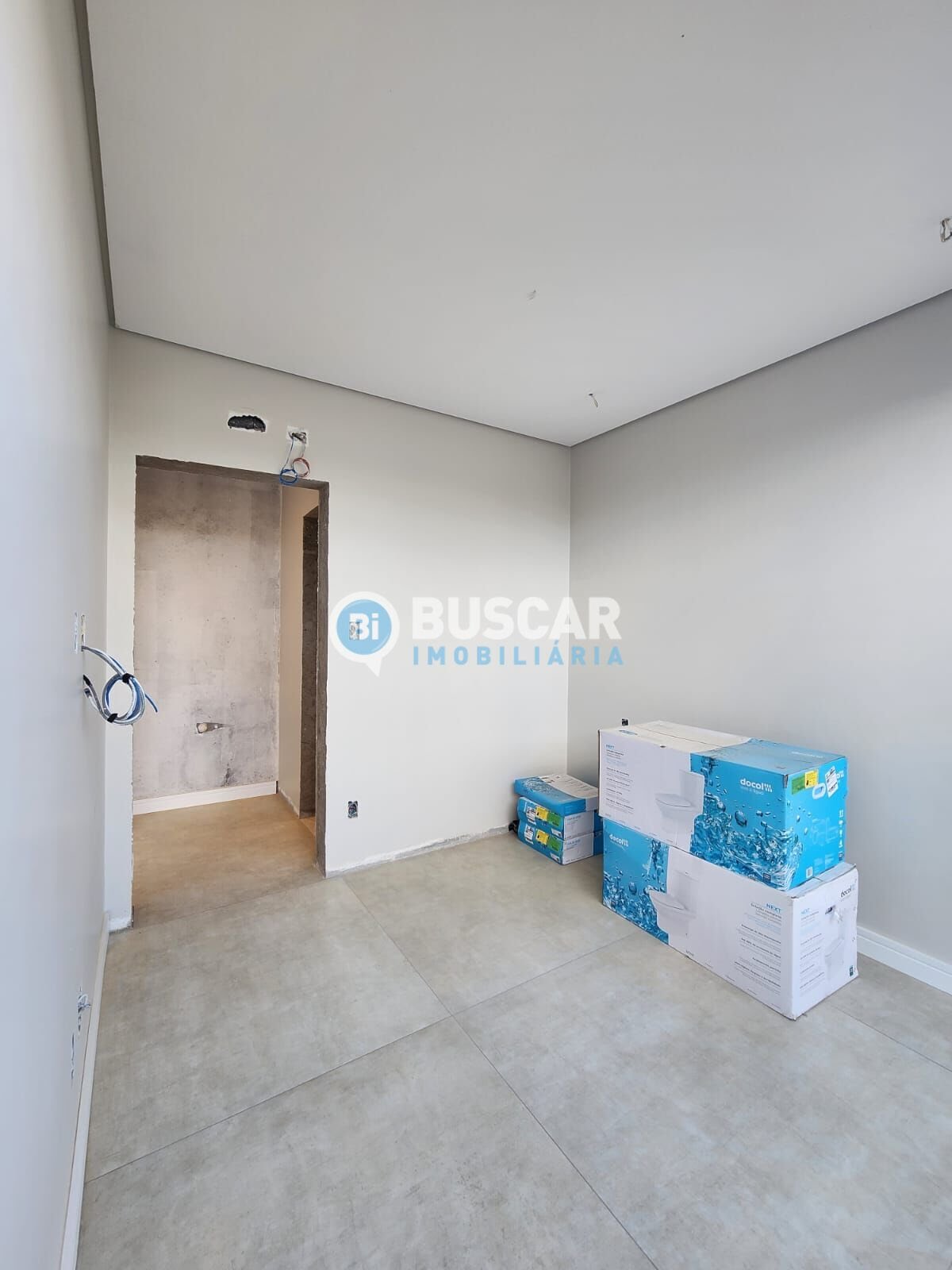 Casa à venda com 4 quartos, 4 suítes, 4 vagas e 300m² no Sim, Feira de Santana (BA) — foto 17 de 18