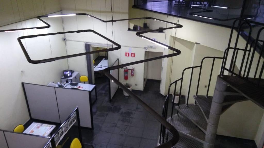 Comercial à venda com 6 banheiros, 5 vagas e 600m² no Centro, Arujá (SP) — foto 7 de 10
