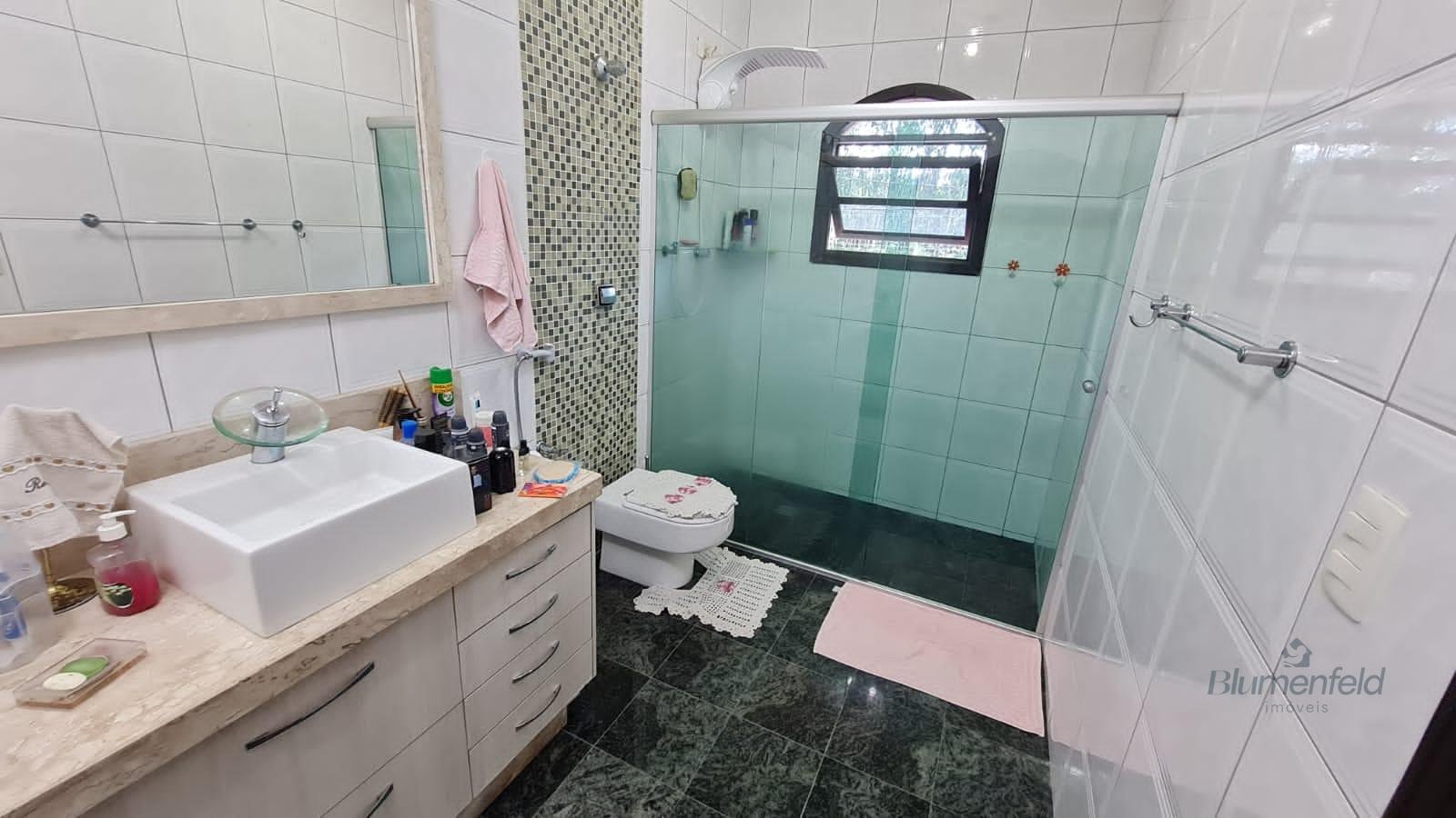 Casa à venda com 3 quartos, 2 suítes, 2 vagas e 261m² no Condomínio Arujazinho IV, Arujá (SP) — foto 15 de 20
