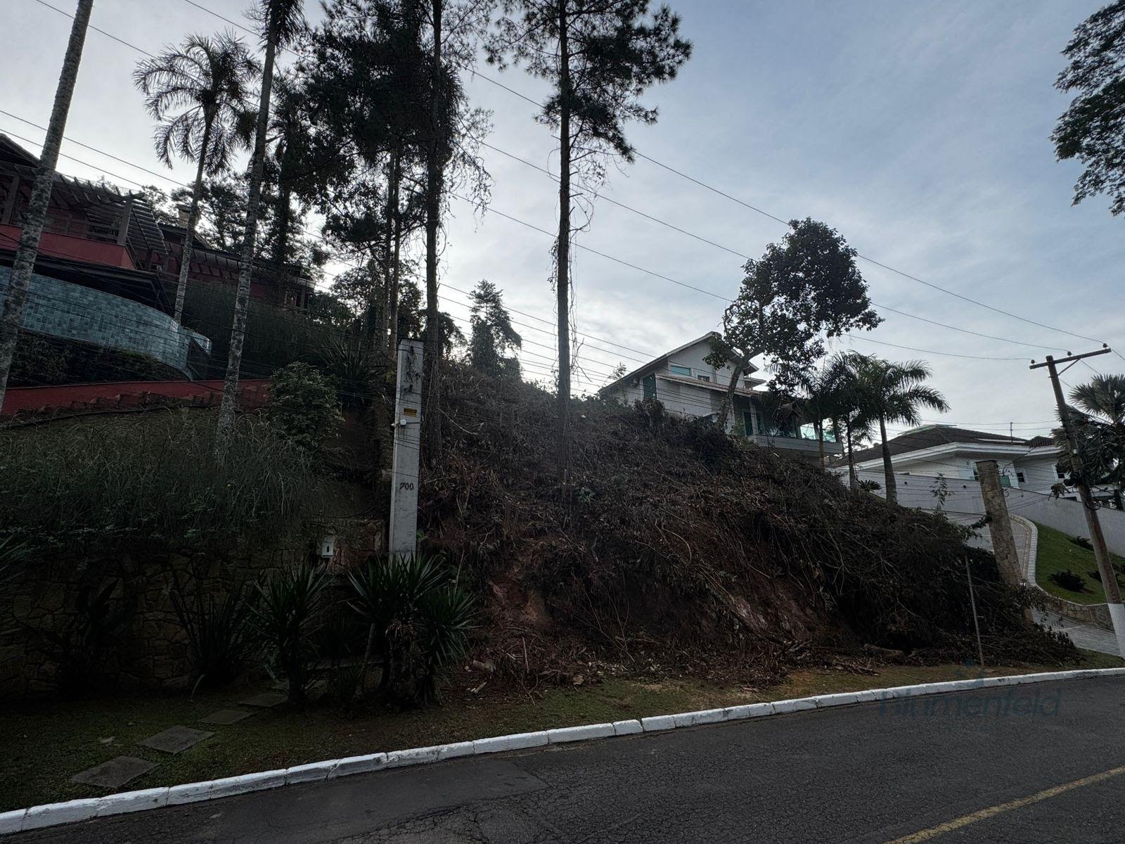 Terreno à venda com 1010m² de terreno no Arujázinho I, II e III, Arujá (SP) — foto 7 de 18