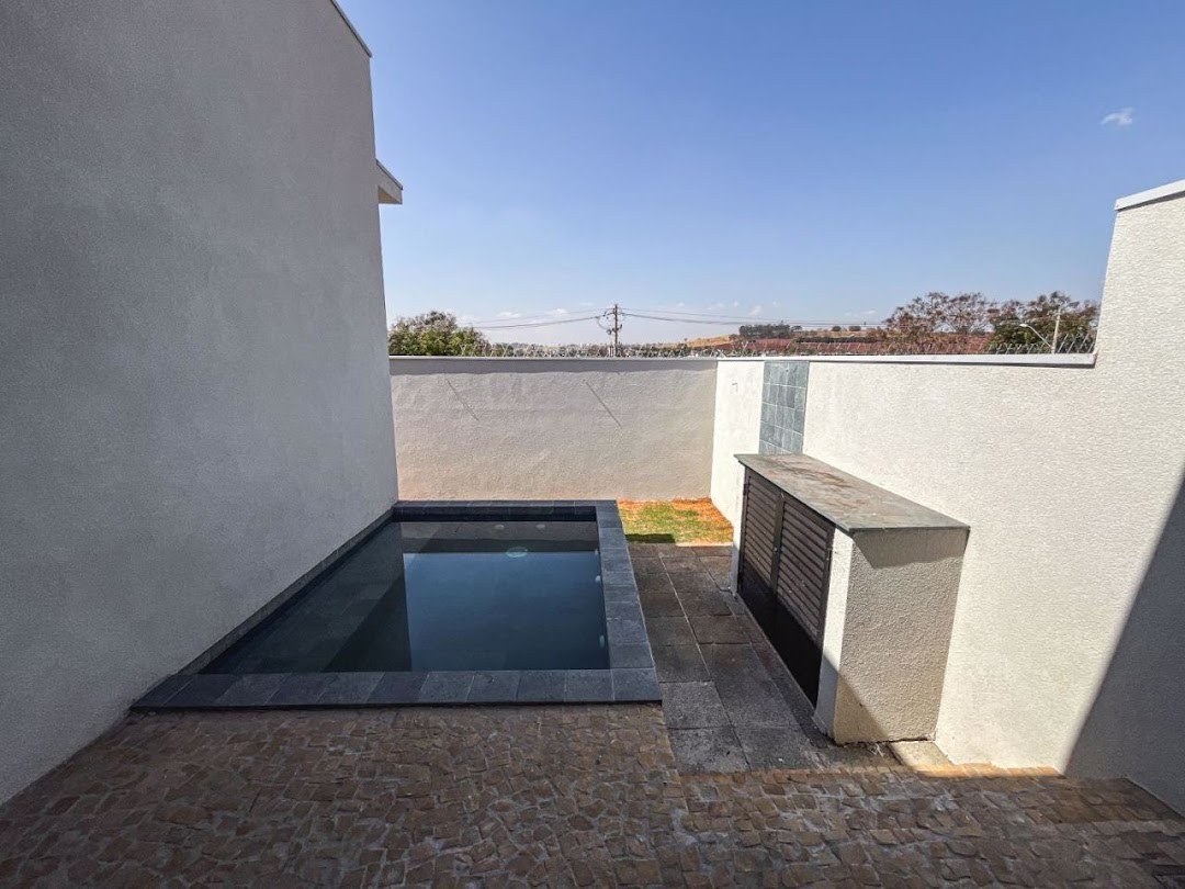 Casa à venda com 3 quartos, 3 suítes, 4 vagas e 137m² no Vila do Golf, Ribeirão Preto (SP) — foto 6 de 13