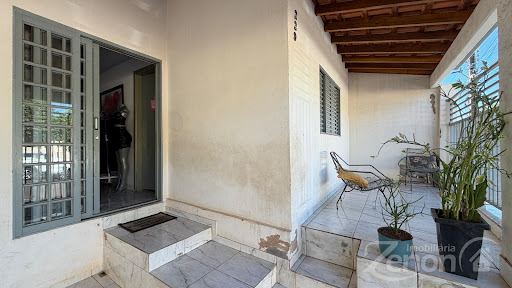 Casa à Venda em Vila Jardim, Adamantina - 2 Dormitórios