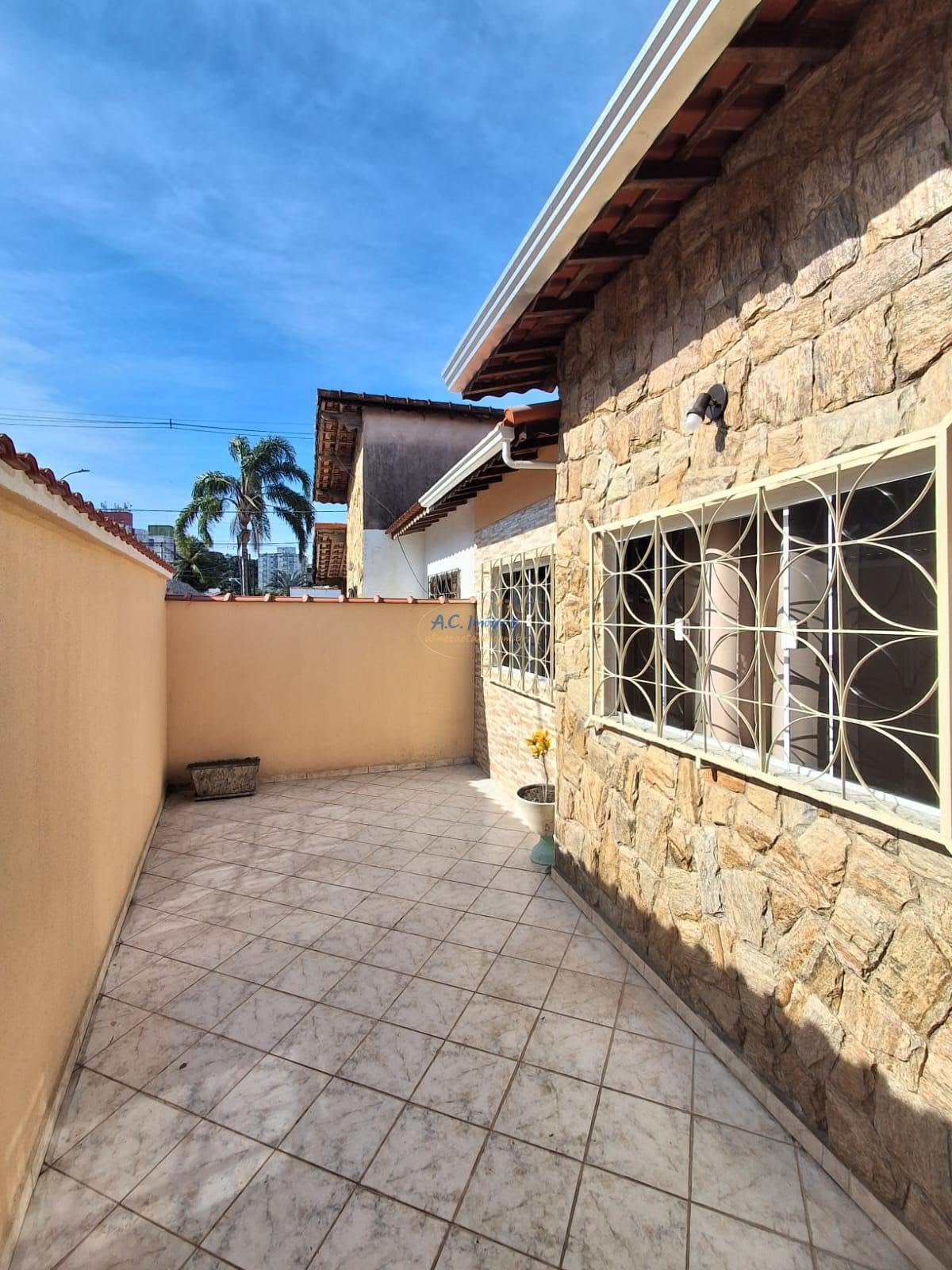 Casa à venda com 2 quartos, 1 suíte, 3 vagas e 95m² no Canto do Forte, Praia Grande (SP) — foto 12 de 16