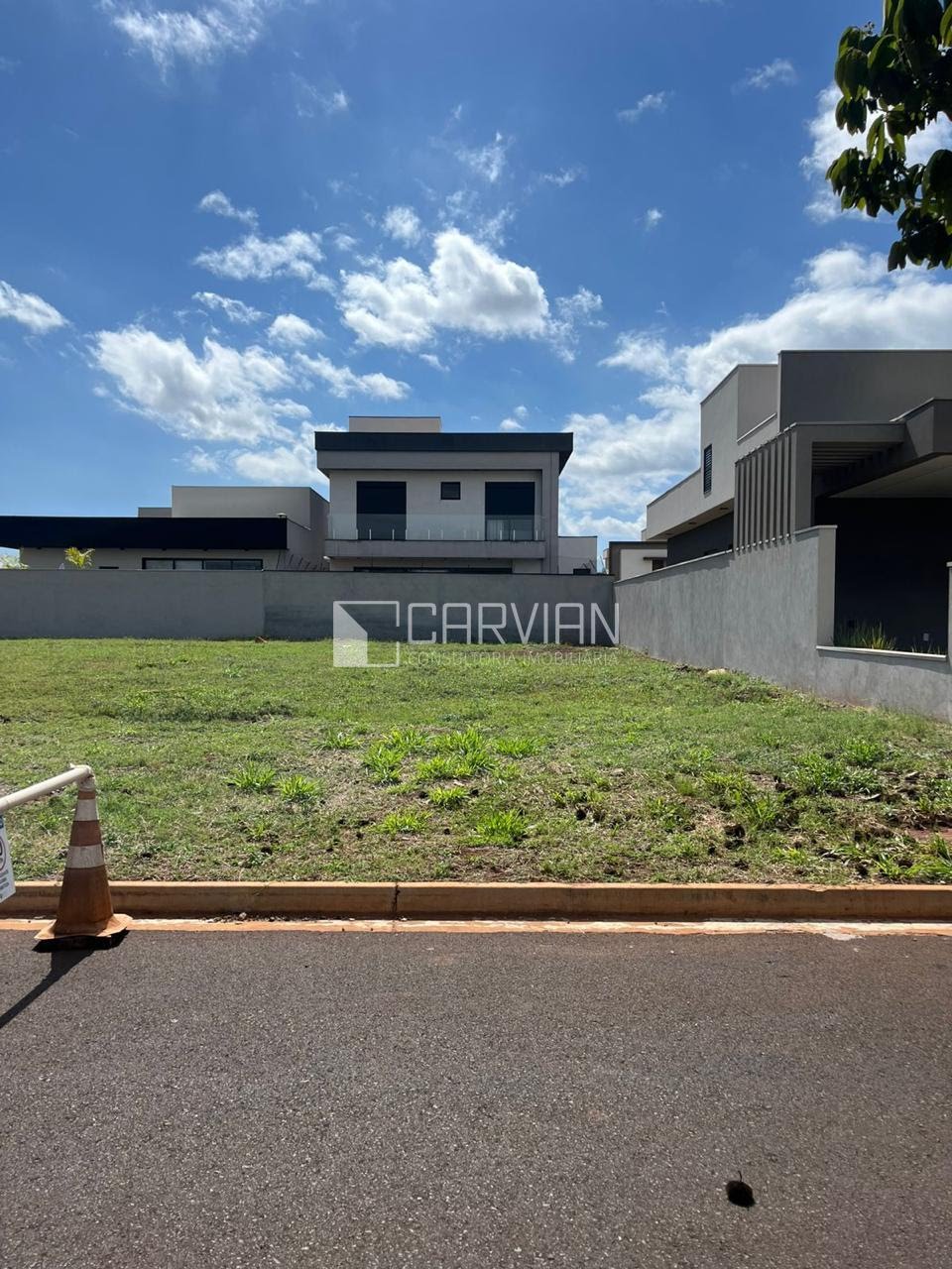Terreno à venda com 300m² de terreno no Real Sul, Ribeirão Preto (SP) — foto 3 de 12