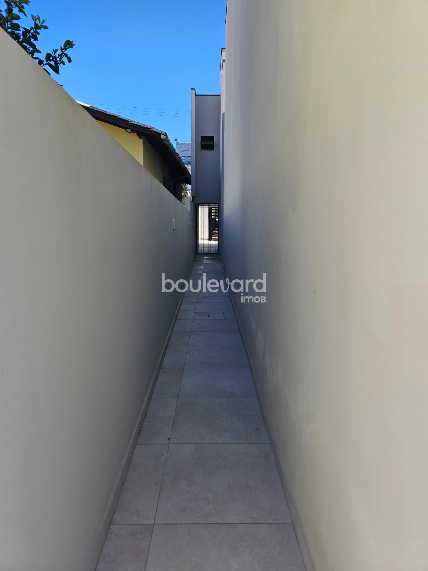 Casa à venda com 3 quartos, 1 suíte, 2 vagas e 179m² no Barreiros, São José (SC) — foto 8 de 30
