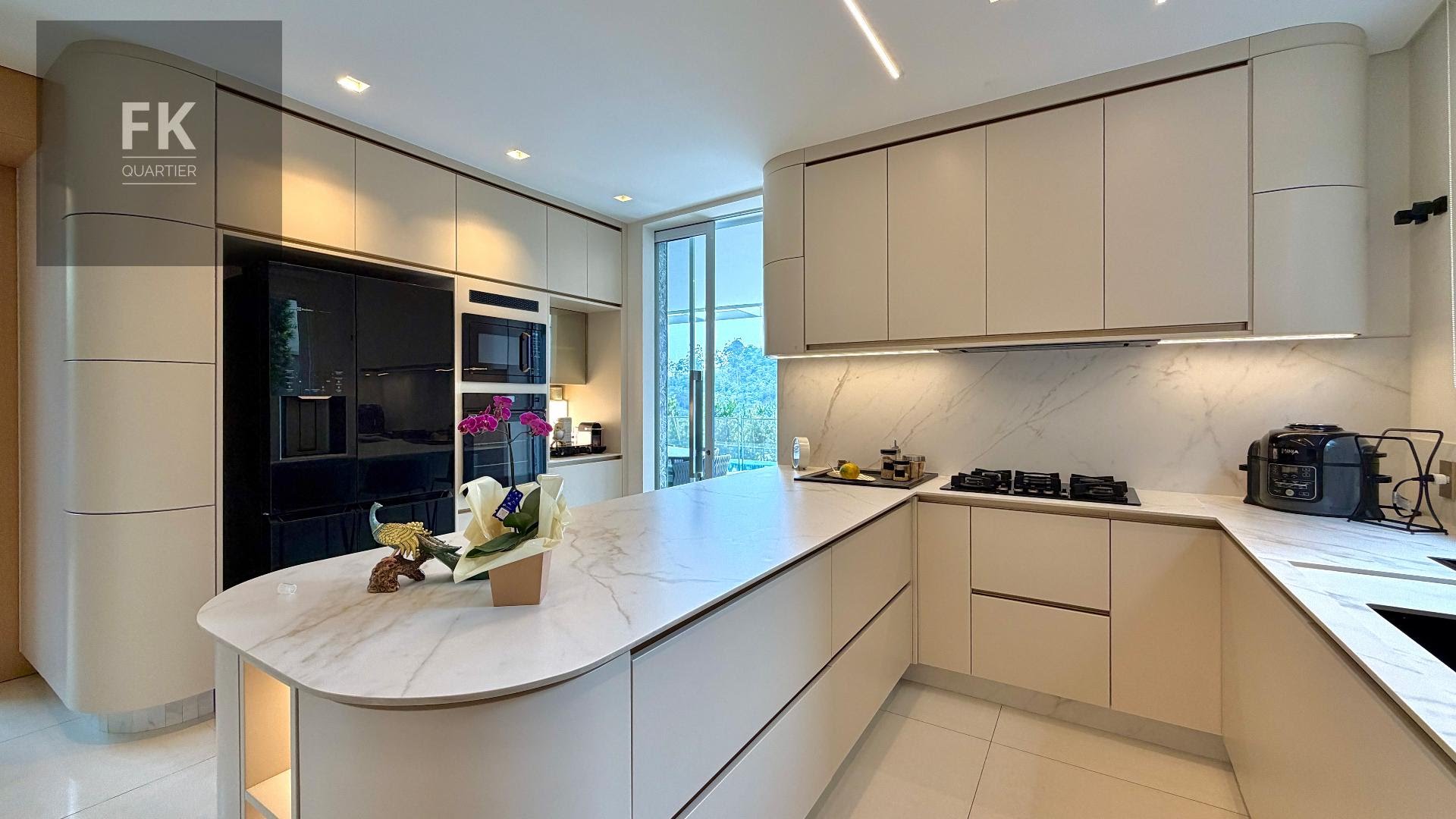 Casa à venda com 4 quartos, 4 suítes, 4 vagas e 410m² no Alphaville, Santana de Parnaíba (SP) — foto 7 de 30