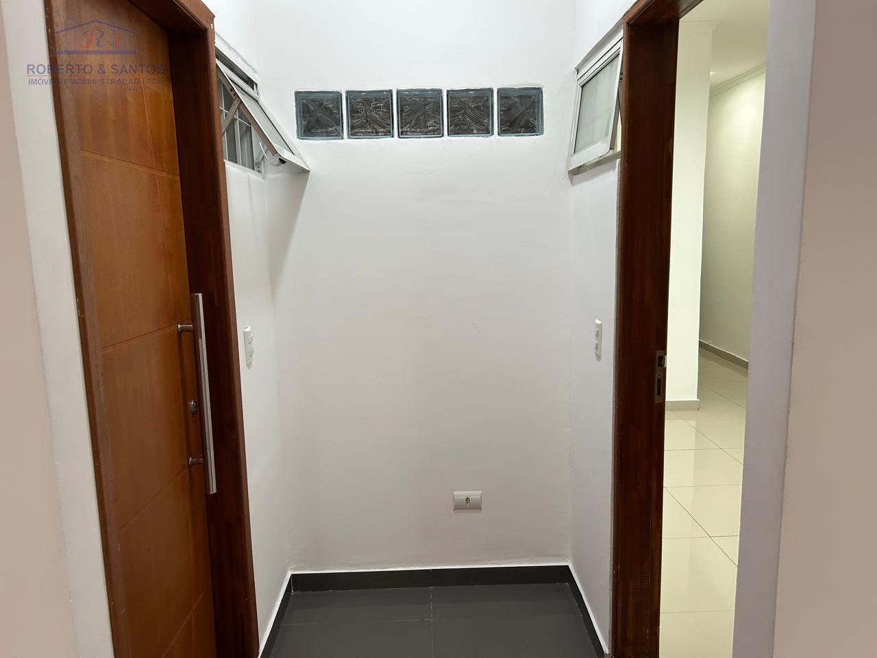 Entrada para as salas