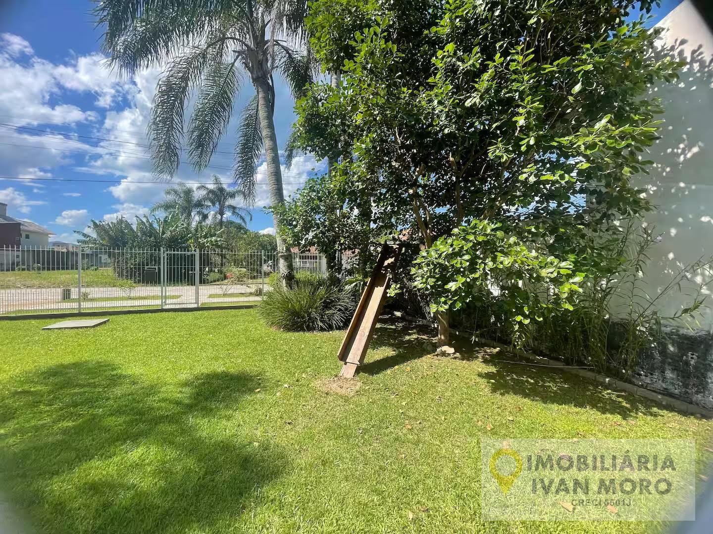 Casa à venda com 3 quartos, 1 suíte, 2 vagas e 160m² no Daniela, Florianópolis (SC) — foto 4 de 30