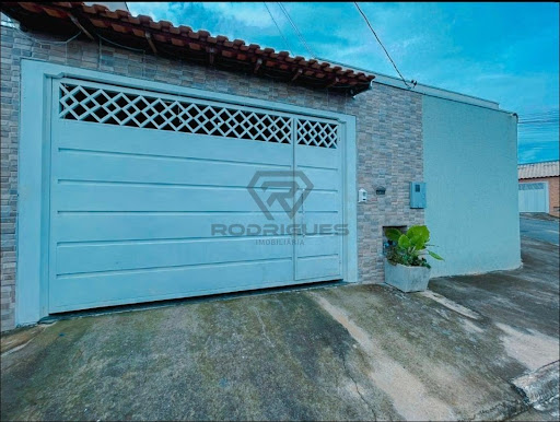 em Residencial Vale Verde  -  Alfenas
