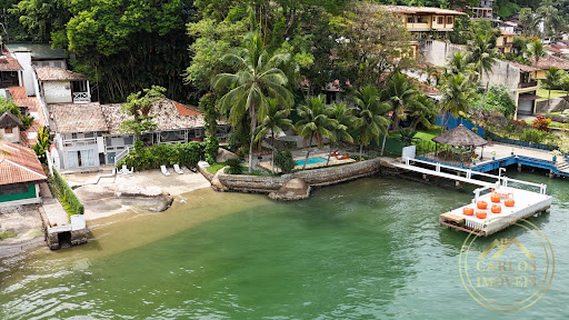 Casa Frente Mar para Temporada em Angra dos Reis / RJ no bairro Marinas