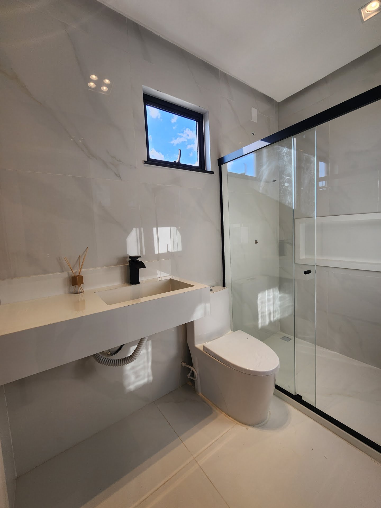 Casa à venda com 3 quartos, 3 suítes, 4 vagas e 160m² no Nova Esperança, Feira de Santana (BA) — foto 13 de 19
