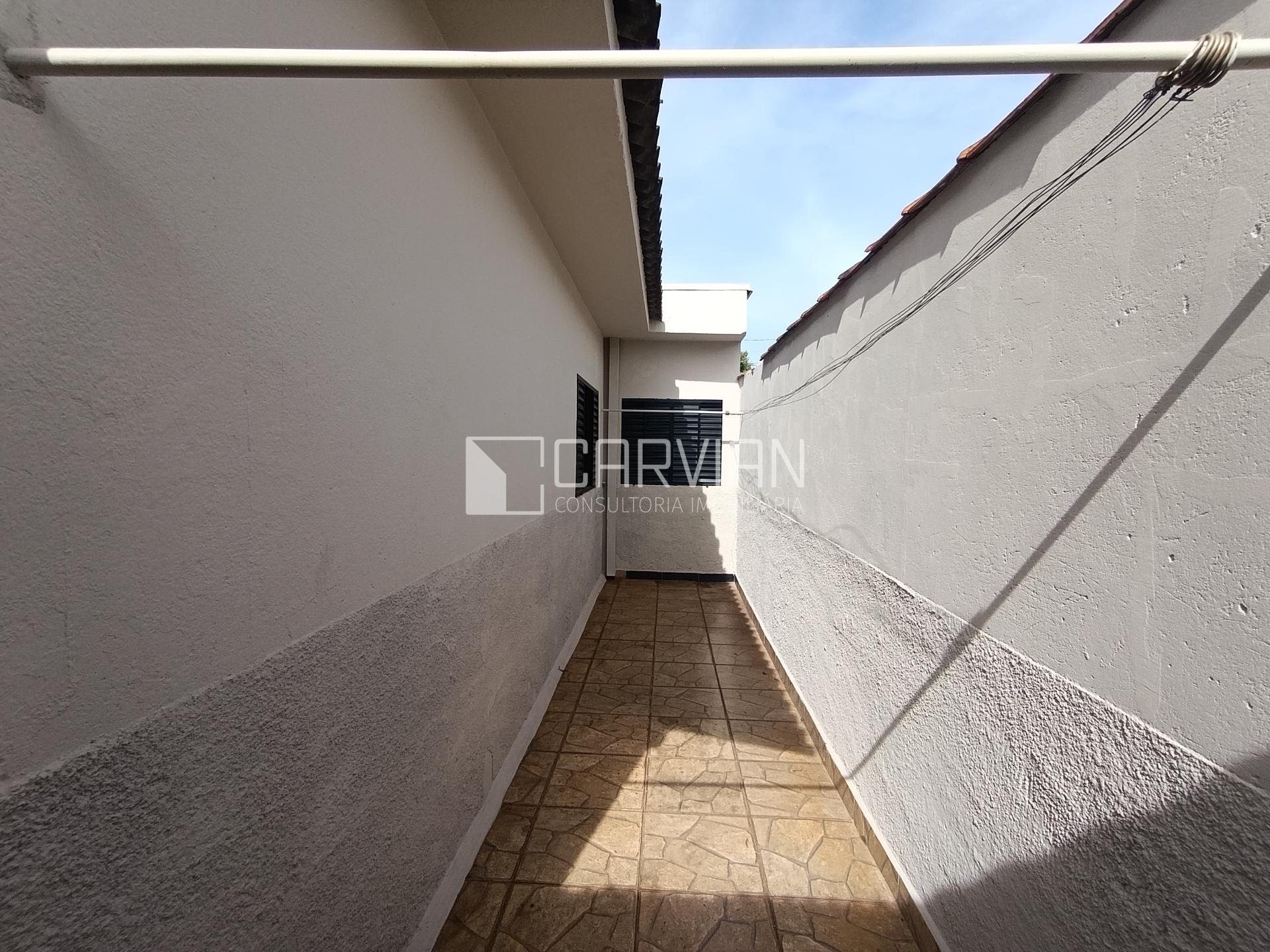 Casa à venda com 3 quartos, 2 banheiros, 2 vagas e 170m² no Adelino Simioni, Ribeirão Preto (SP) — foto 8 de 24