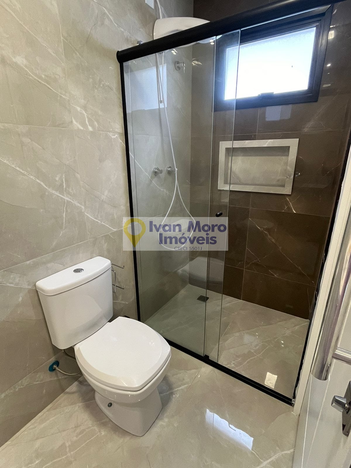 Casa para alugar com 3 quartos, 2 suítes, 3 vagas e 250m² no Daniela, Florianópolis (SC) — foto 10 de 21