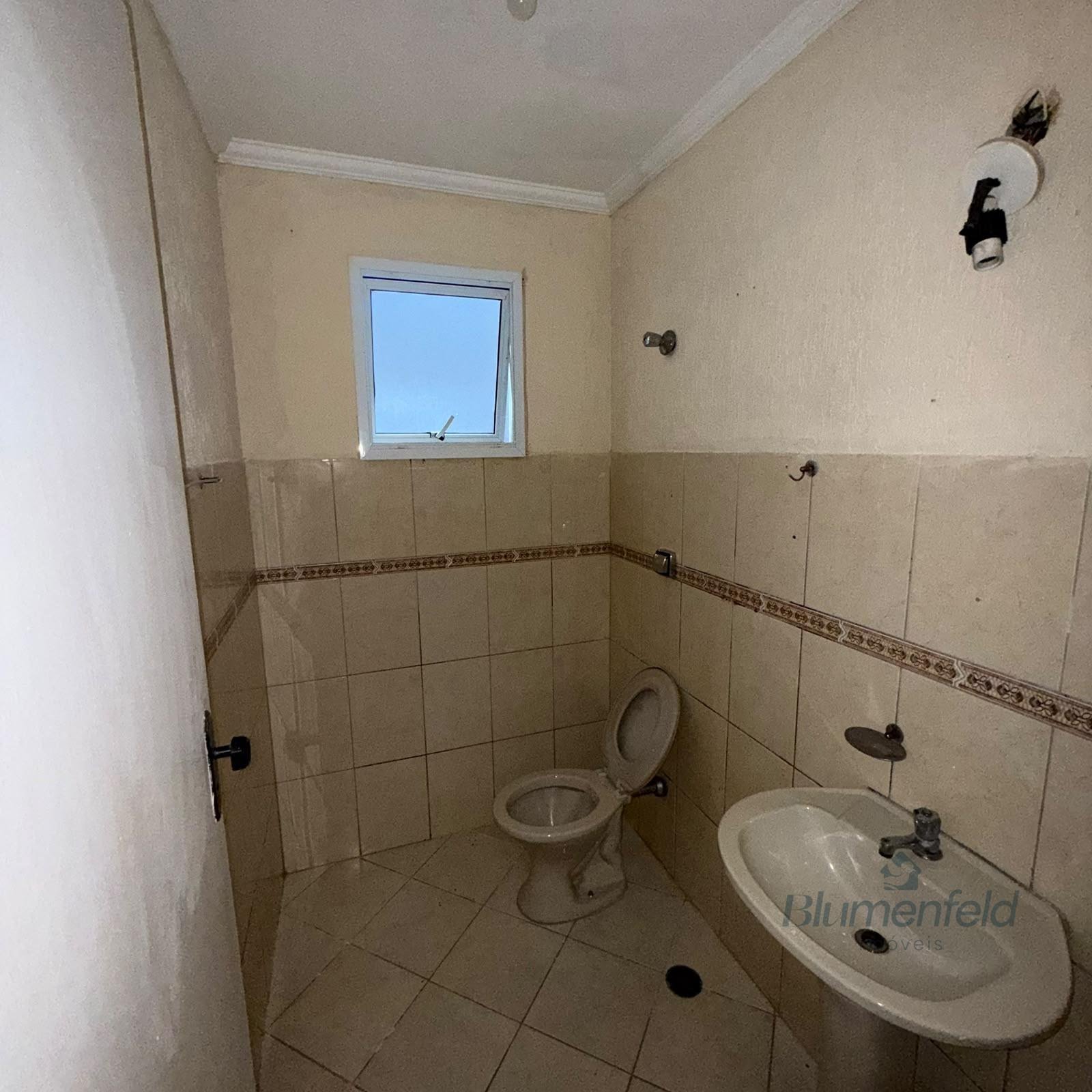 Casa para alugar com 3 quartos, 1 suíte, 2 vagas e 250m² no Jardim Rincão, Arujá (SP) — foto 9 de 17