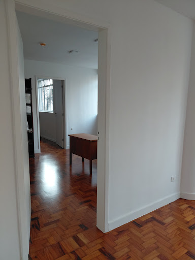 Vista da sala 2 pra sala 3 e reuniões 