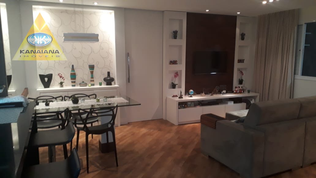 Sala de Jantar e TV