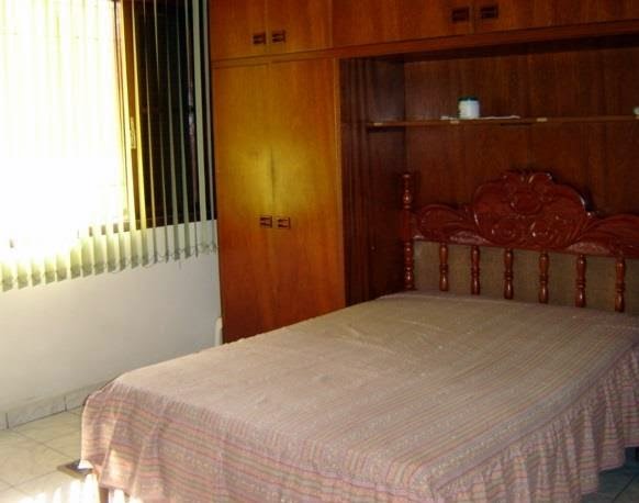 Casa à venda com 4 quartos, 1 suíte, 5 vagas e 320m² no Taboão, Diadema (SP) — foto 10 de 12