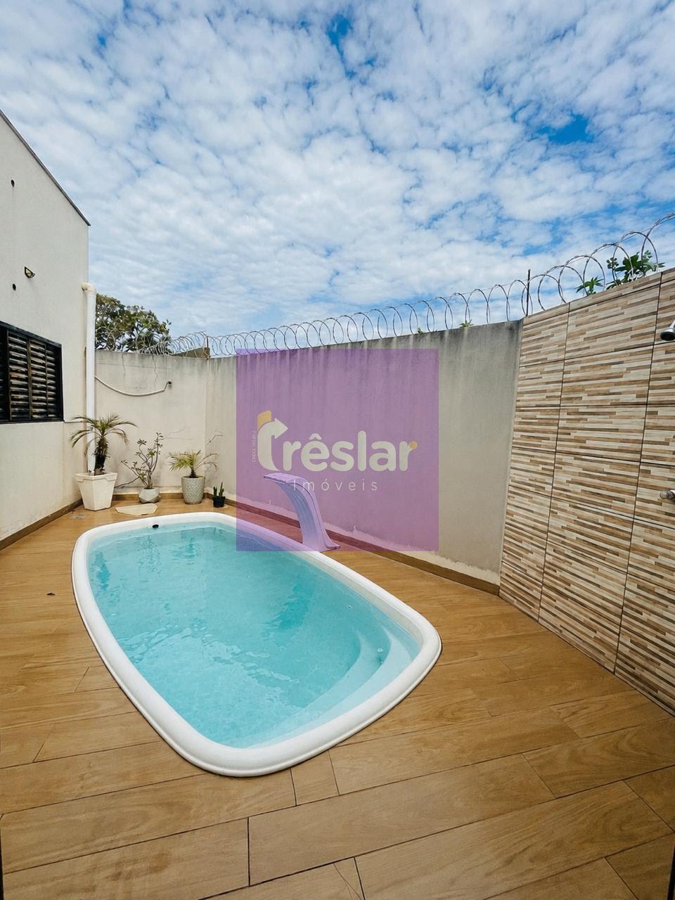 Casa à venda com 2 quartos, 2 banheiros, 1 vaga e 110m² no Jardim dos Ipês, Três Lagoas — foto principal
