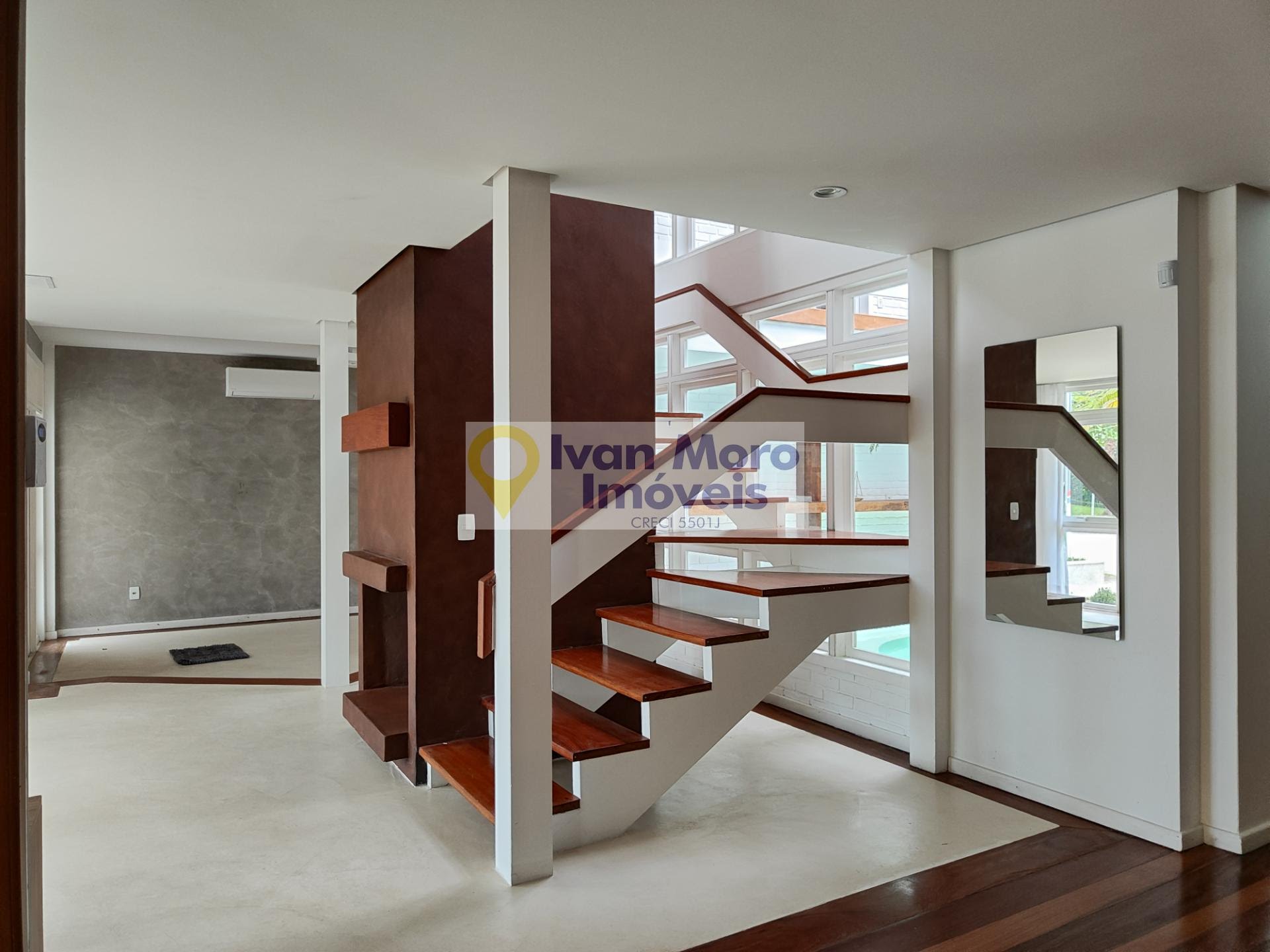 Casa à venda com 5 quartos, 5 suítes, 2 vagas e 320m² no Jurerê Internacional, Florianópolis (SC) — foto 10 de 30