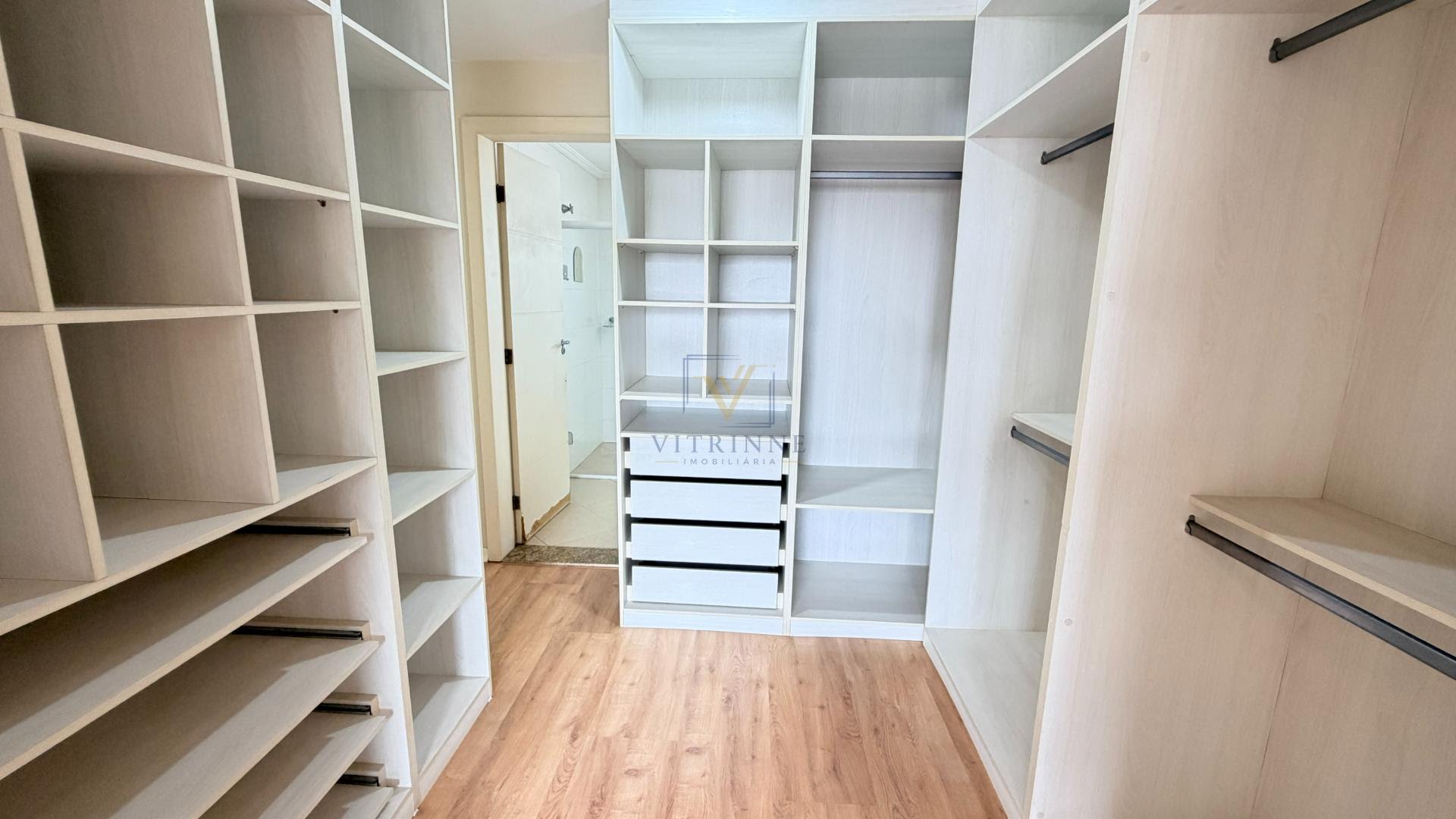 Casa à venda com 3 quartos, 1 suíte, 3 vagas e 251m² no Bom Retiro, Curitiba (PR) — foto 13 de 30