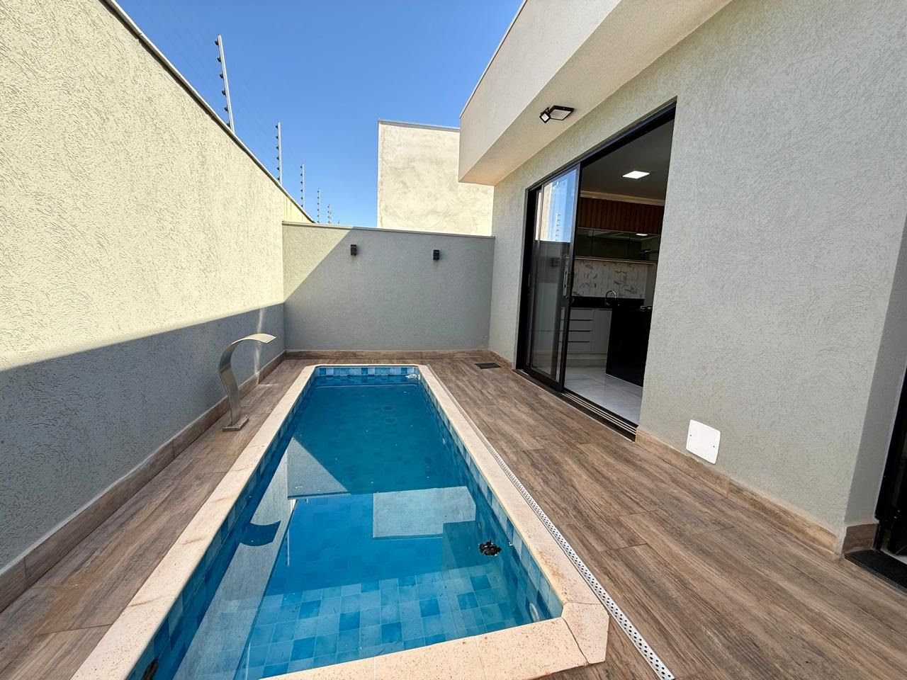 Casa à venda com 3 quartos, 3 suítes, 4 vagas e 160m² no Residencial Jatobá, Ribeirão Preto (SP) — foto 2 de 28