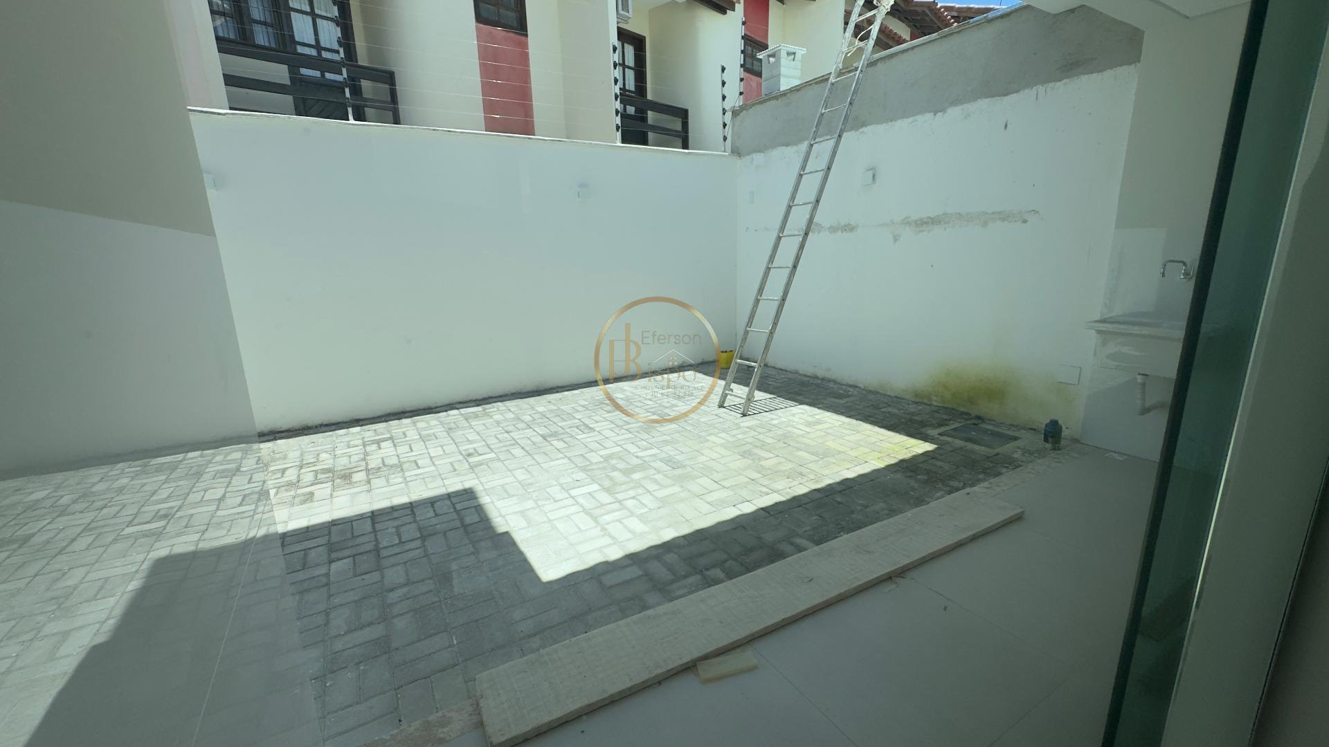 Casa à venda com 3 quartos, 3 suítes, 2 vagas e 130m² no Taperapuan, Porto Seguro (BA) — foto 17 de 19