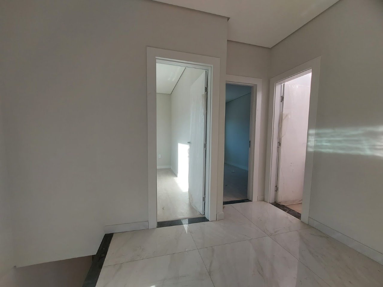 Casa à venda com 3 quartos, 1 suíte, 2 vagas e 80m² no Jardim Leblon, Belo Horizonte (MG) — foto 4 de 13