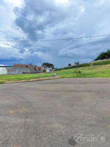 Terreno à Venda em Residencial Portugal II - Adamantina SP 