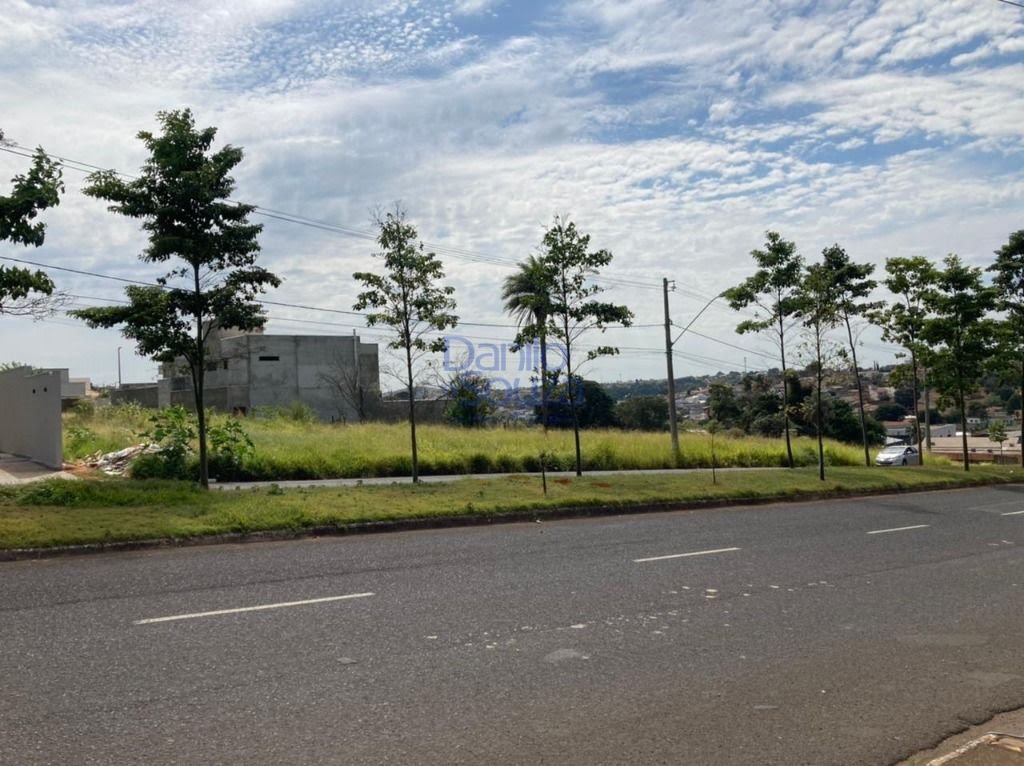 Terreno à venda com 450m² de terreno no Guilhermina Vieira Chaer, Araxá (MG) — foto 4 de 11