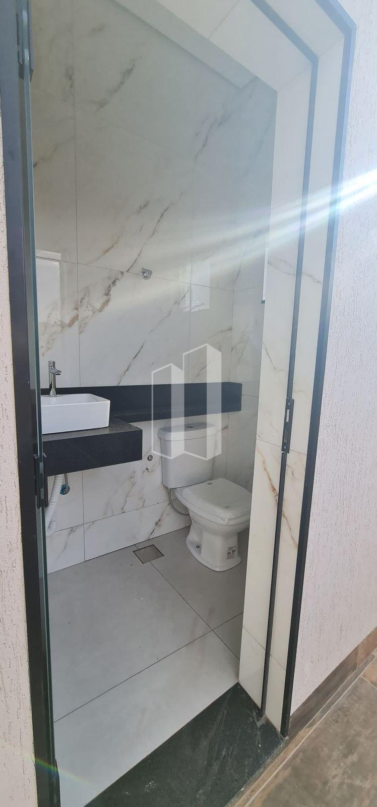 Casa à venda com 3 quartos, 3 suítes, 4 vagas e 221m² no Setor Faicalville, Goiânia (GO) — foto 8 de 12