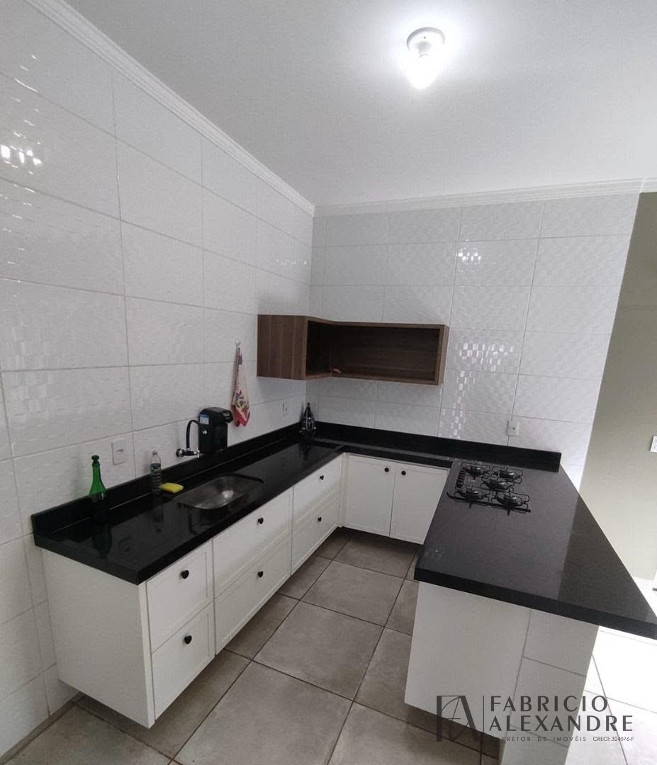 Casa à venda com 2 quartos, 1 suíte, 4 vagas e 110m² no Jardim California, Bady Bassitt (SP) — foto 3 de 13