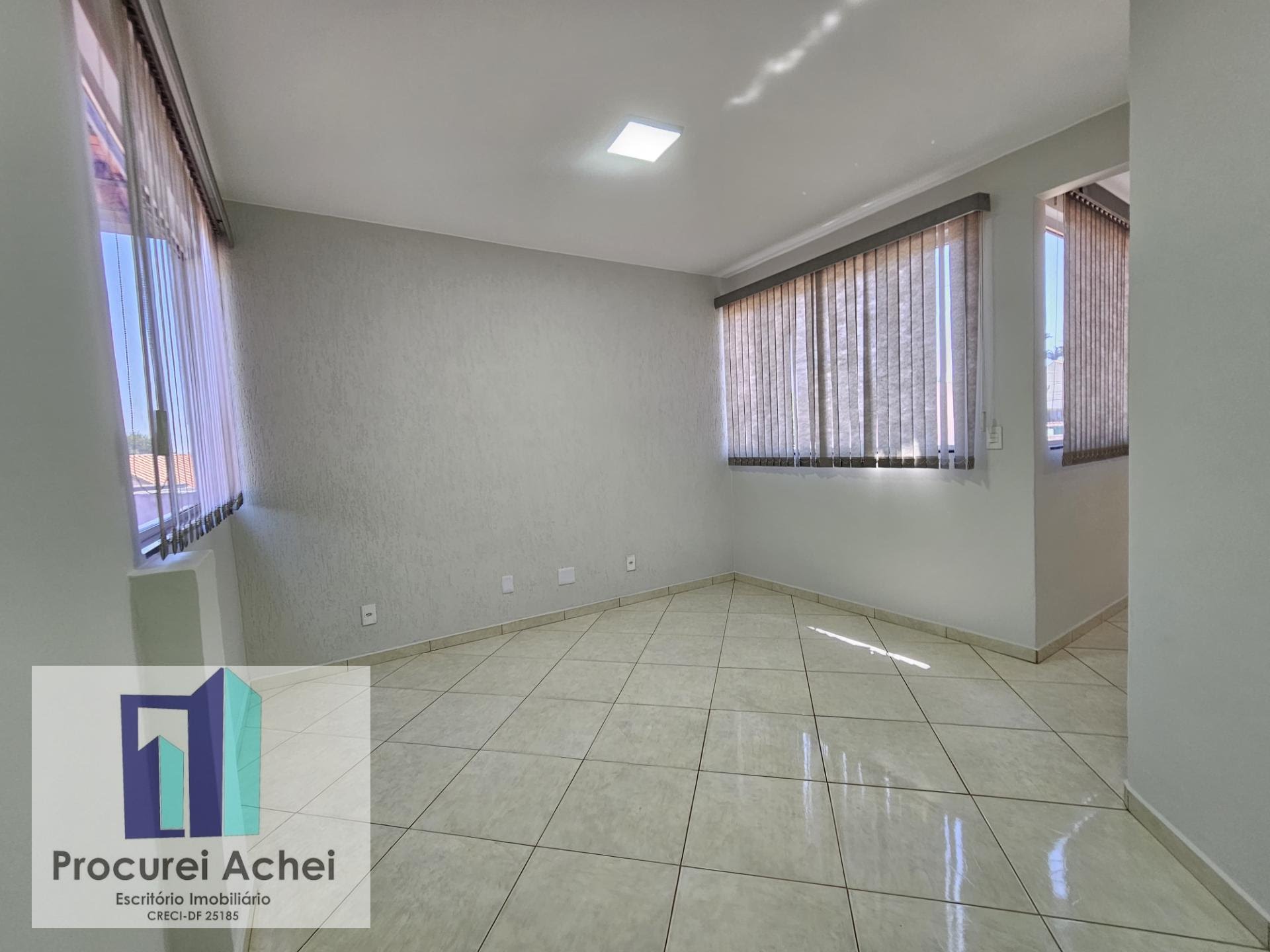 Casa à venda com 5 quartos, 2 suítes, 4 vagas e 300m² no Setor Tradicional (planaltina), Planaltina (DF) — foto 15 de 23