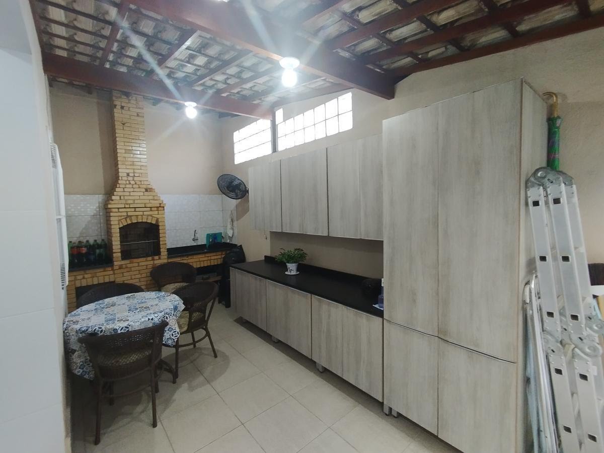 Casa à venda com 3 quartos, 2 suítes, 2 vagas e 150m² no Jardim Mariléa, Rio das Ostras (RJ) — foto 3 de 28