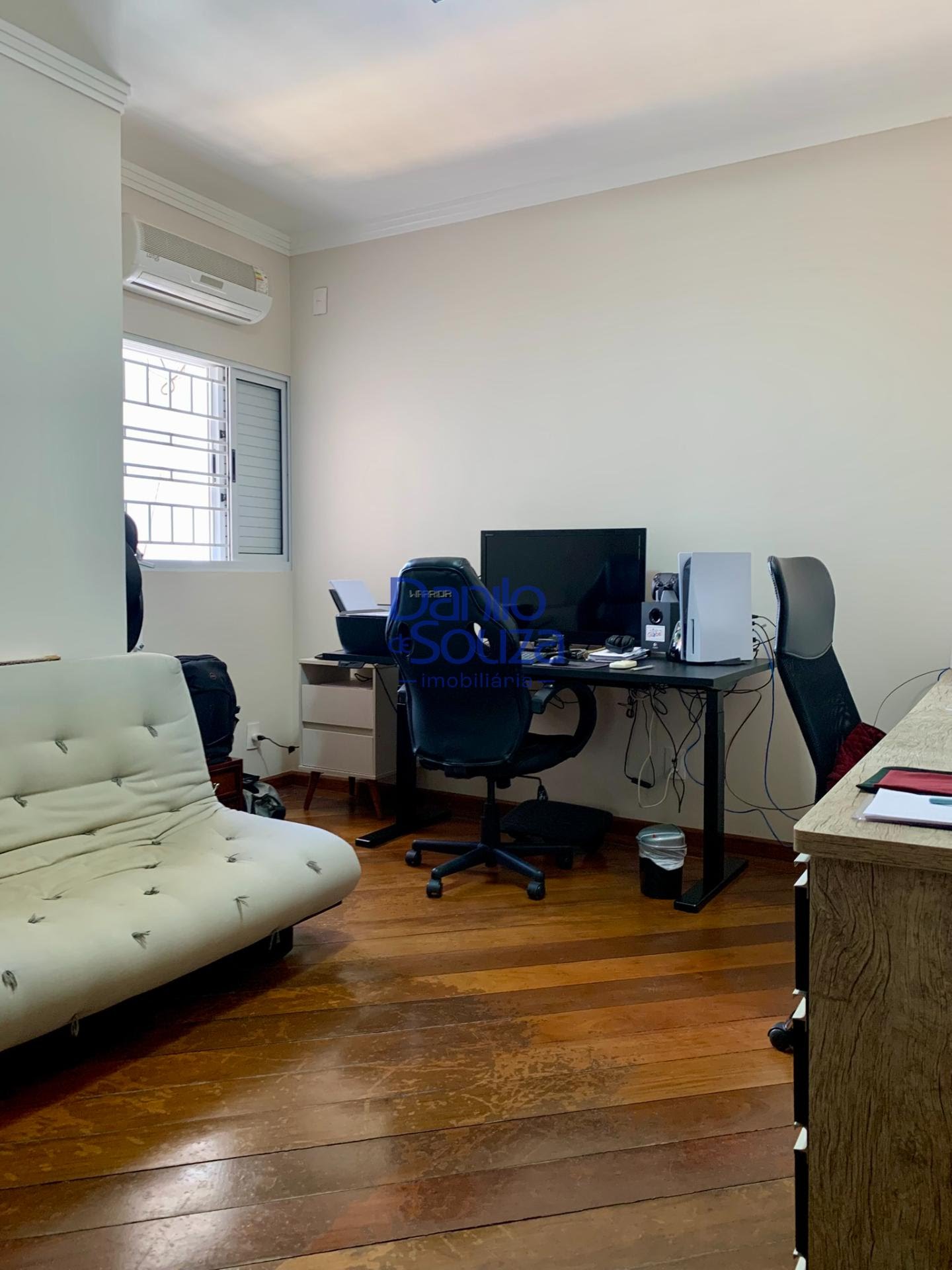 Casa à venda com 4 quartos, 1 suíte, 2 vagas e 360m² no Alvorada, Araxá (MG) — foto 8 de 28