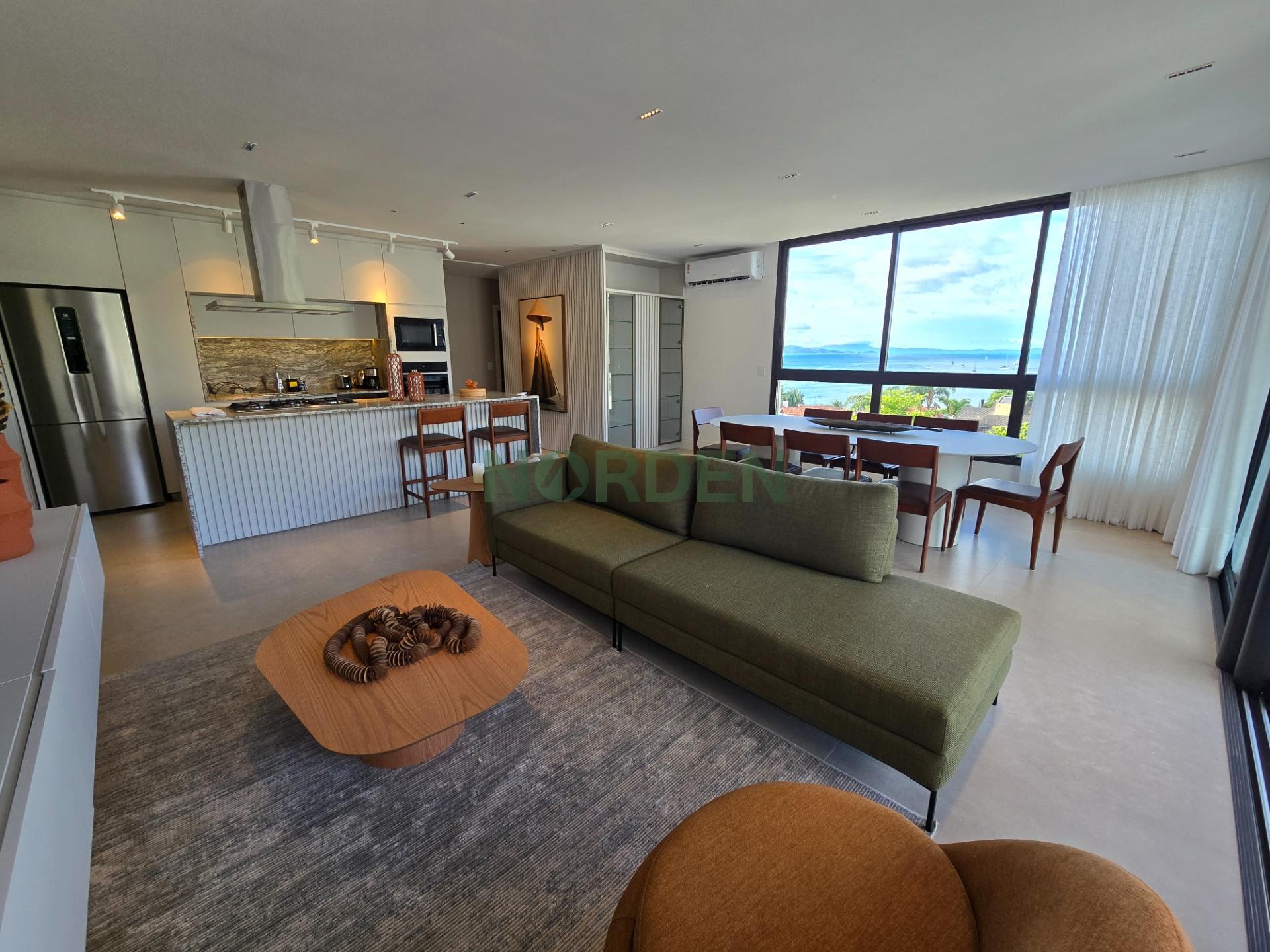 Apartamento de 160 m² com 4 quartos no Jurerê Plenty Sea, Jurerê