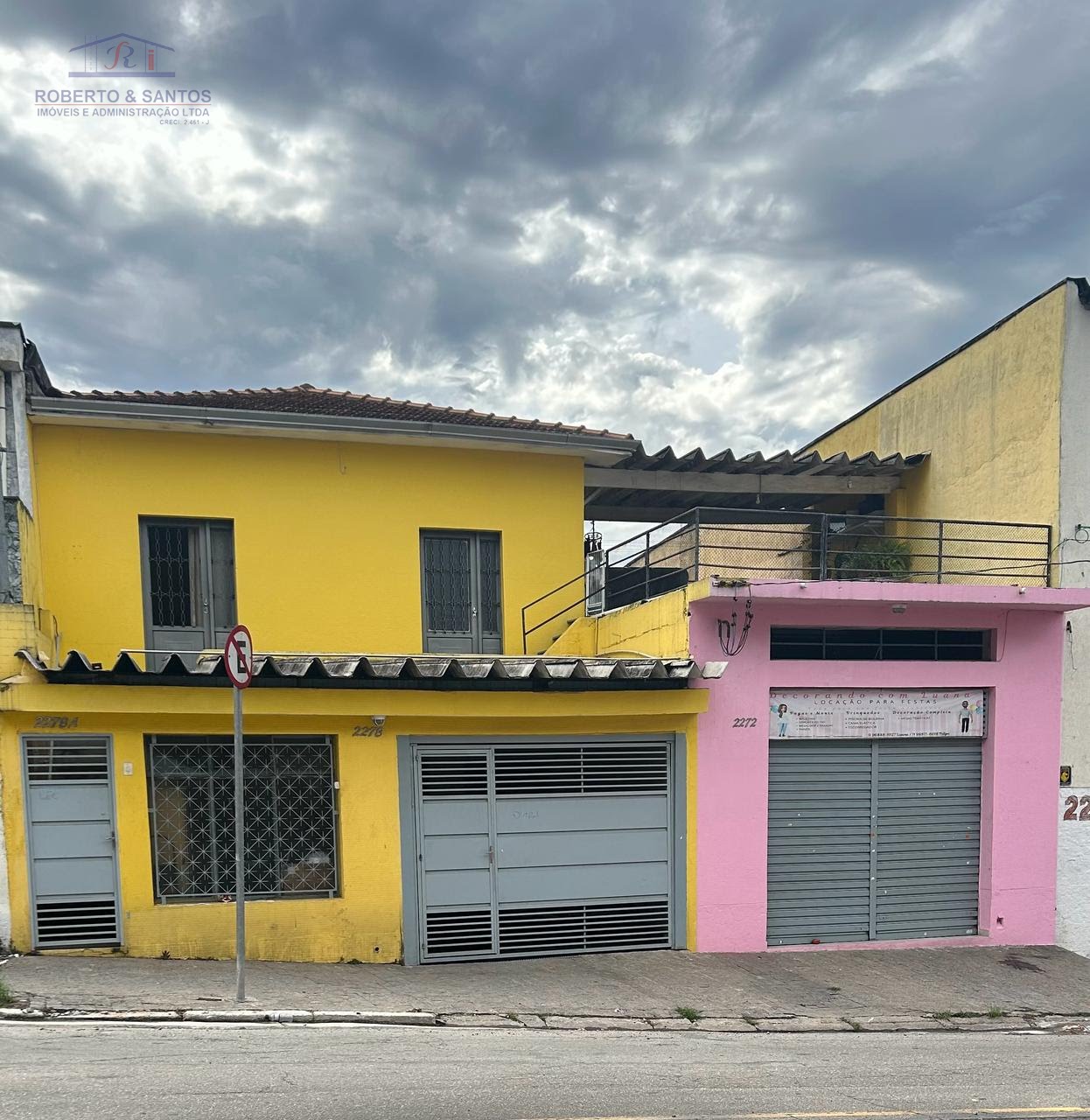 Vista da casa na Av. Paula Ferreira